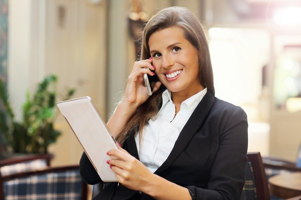 Quelles sont les meilleures tactiques pour négocier les contrats de fourniture en industrie lourde?